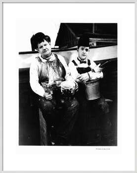 Αφίσα Oliver Hardy And Stan Laurel In 'Towed In A Hole'